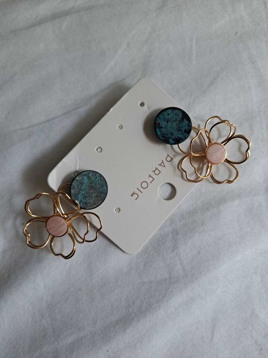 Brincos em forma de Flor - Parfois - Novos!