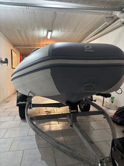 Zodiac Cadet Aero 310 com 8HP Yamaha + Reboque
