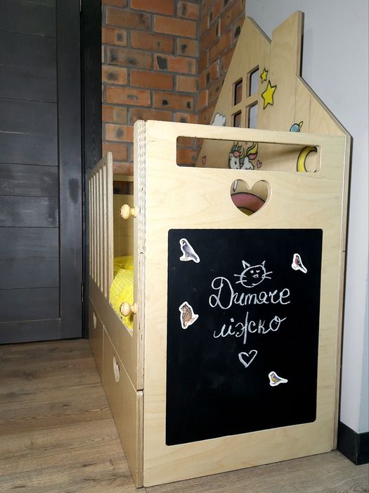 Дитяче ліжко та тумба, комплект з фанери з малюнками, 0-5 років