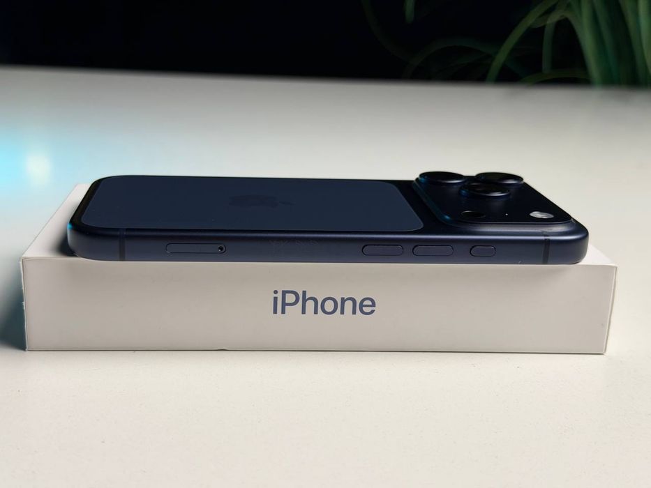 iPhone 17 pro max 256   E-sim батарея 100%