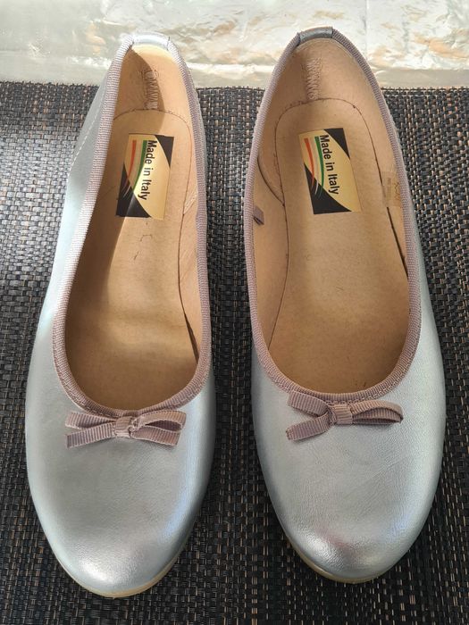 Продаються жіночі балетки