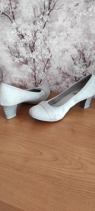 Czółenka damskie Jana Bonprix