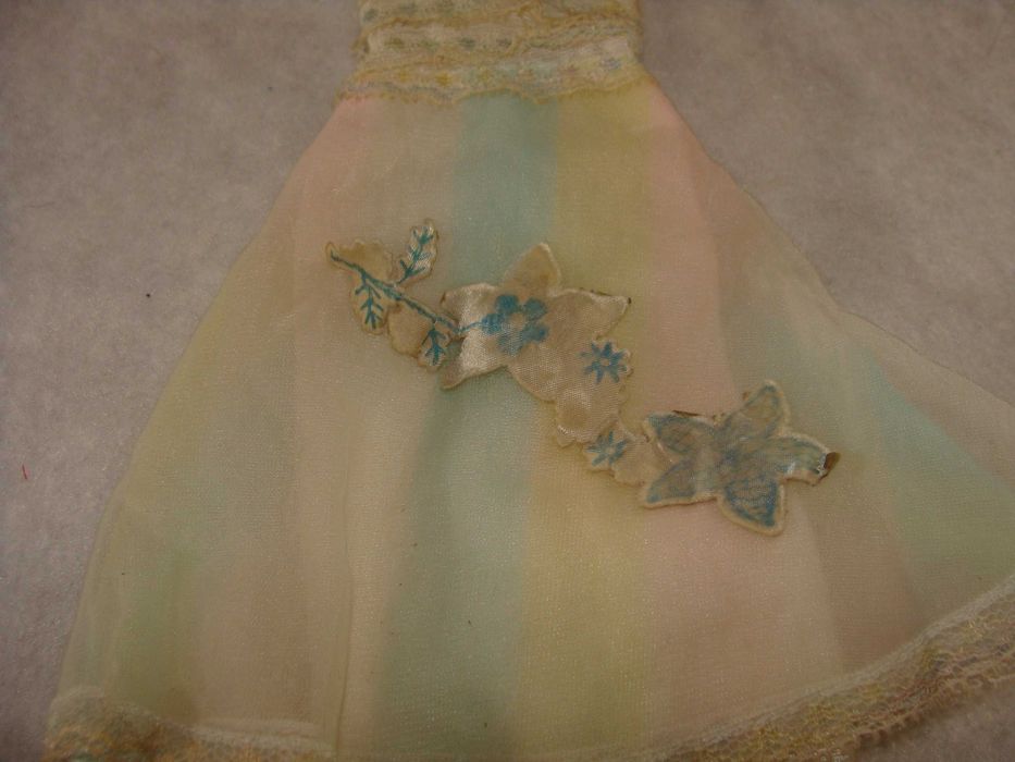 Vestido Barbie Happy Birthday (Ref. 1922) de 1980
