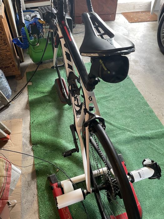 Bicicleta toda em Carbono SCOTT Aditt 20