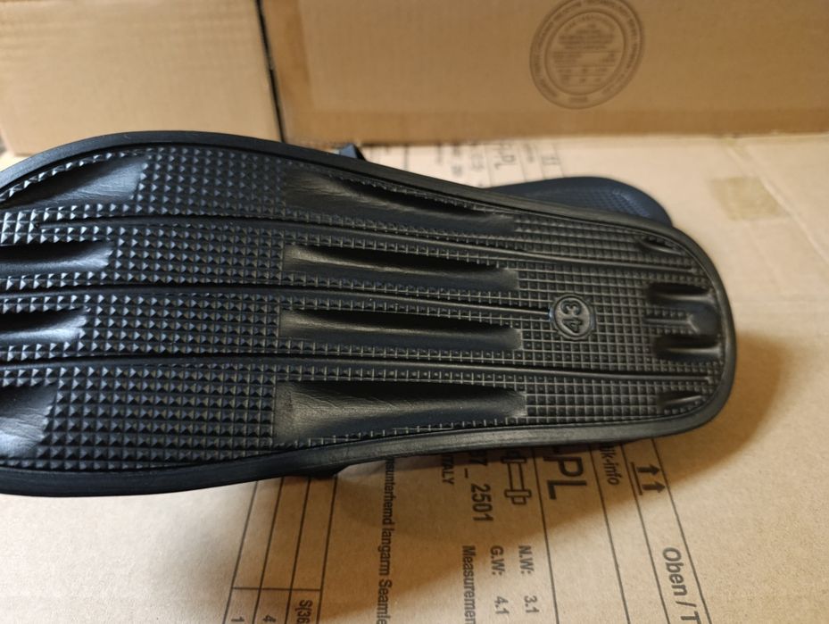 Nowe klapki Kubota 43