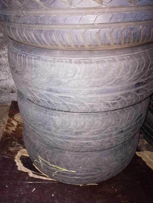 4 szt kół 5*100 golf 4 ,195/65r15 uniroyal