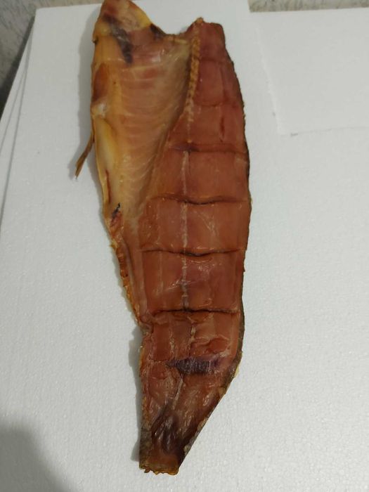 Товстолоб холодного копчення, балик (тушка + - 1-4кг)