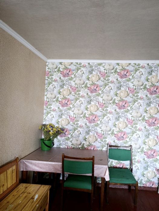 Оренда! Кімната у гуртожитку, Хіммістечко