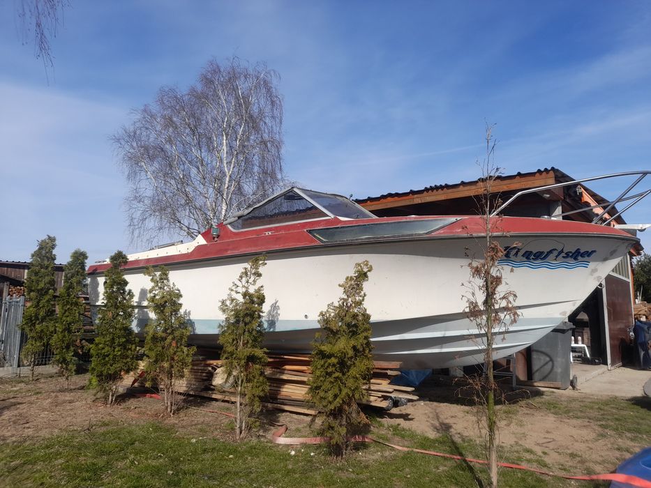 Jacht motorowy Coronet