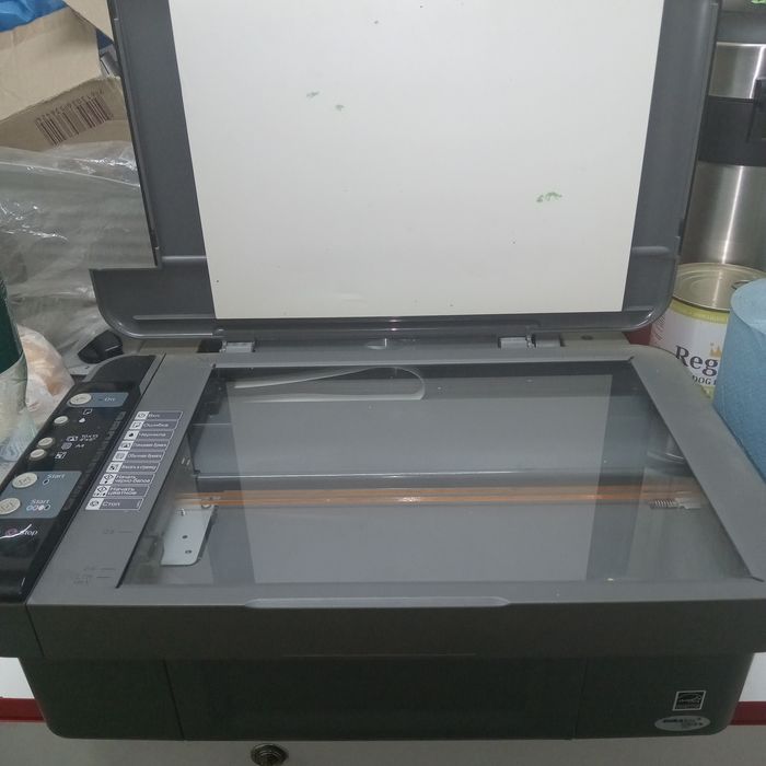 Продам принтер под ремонт