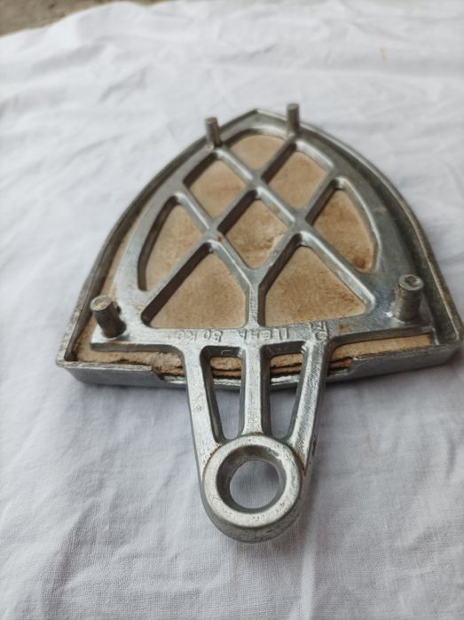 Подставка под утюг