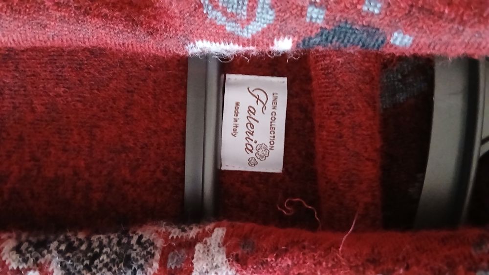 Женский текстури жилет