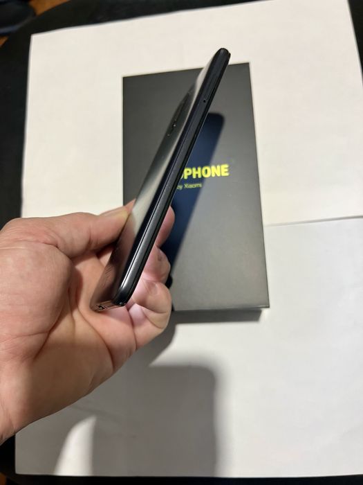 Pocophone f1 (Poco f1)
