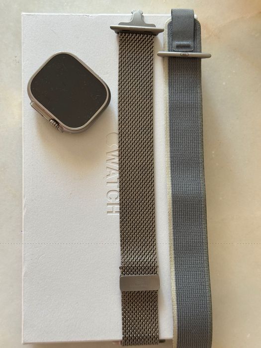 Apple Watch Ultra 2 com bracelet titanium