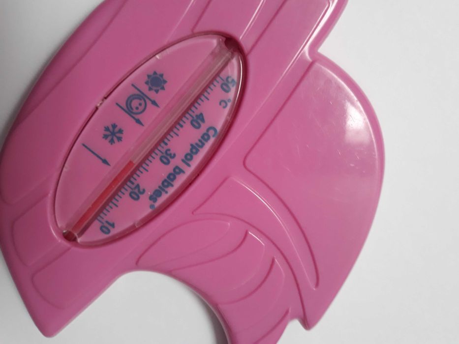Termometr wodny Canpol różowy statek pływający do kąpieli dziecka