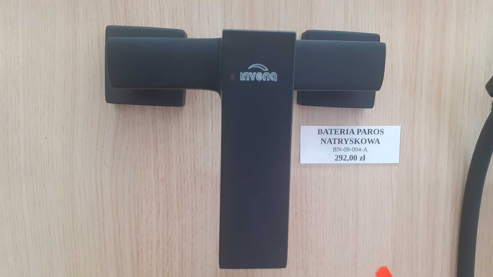 bateria natryskowa Paros Invena czarna