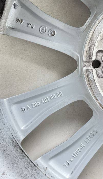 Jantes 17, Mercedes-Benz originais, em excelente estado..