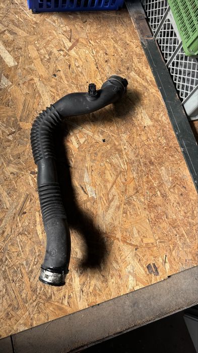 Tubo Intercooler / Admissão Turbo BMW E90 / E87 (Ref: 11617797481)