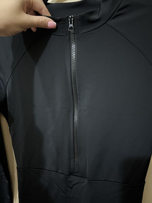 Продам комбинезон без утепления