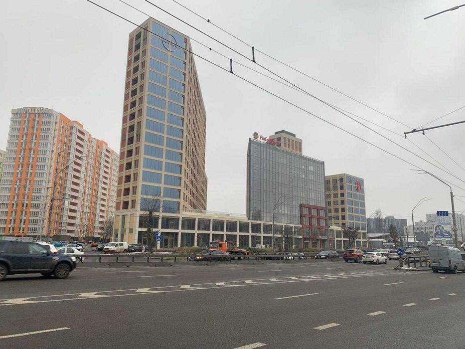 ПРОДАМ орендний бізнес, загальна площа - 489 м2. метро Нивки, пр-т Берестейський, 67
