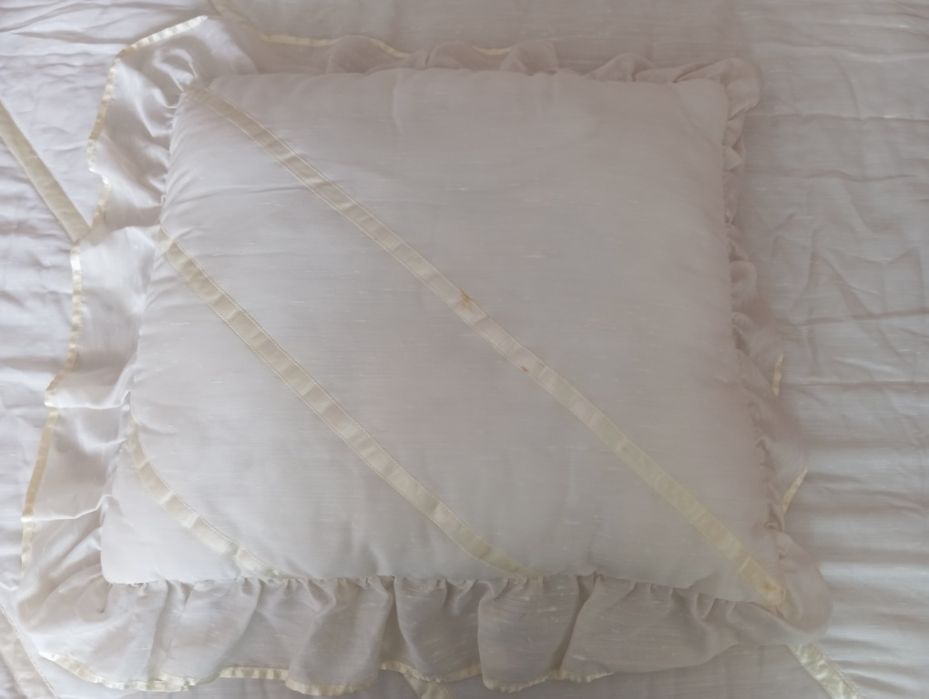 Edredão de cama de casal com 3 almofadas