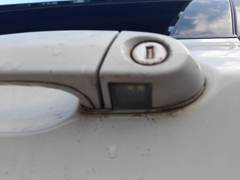 Puxador porta frente esquerda BMW X6 (E71, E72)65103596332035121