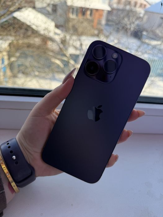 Продам айфон 14 про макс