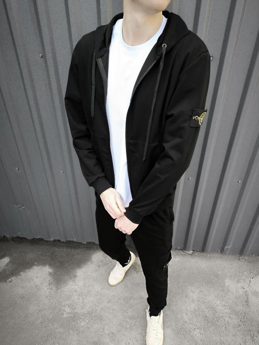 Чоловічий костюм stone island