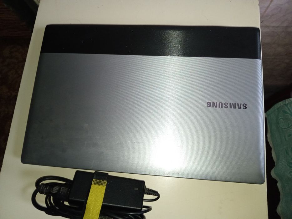Продам ноутбук Samsung rv 509