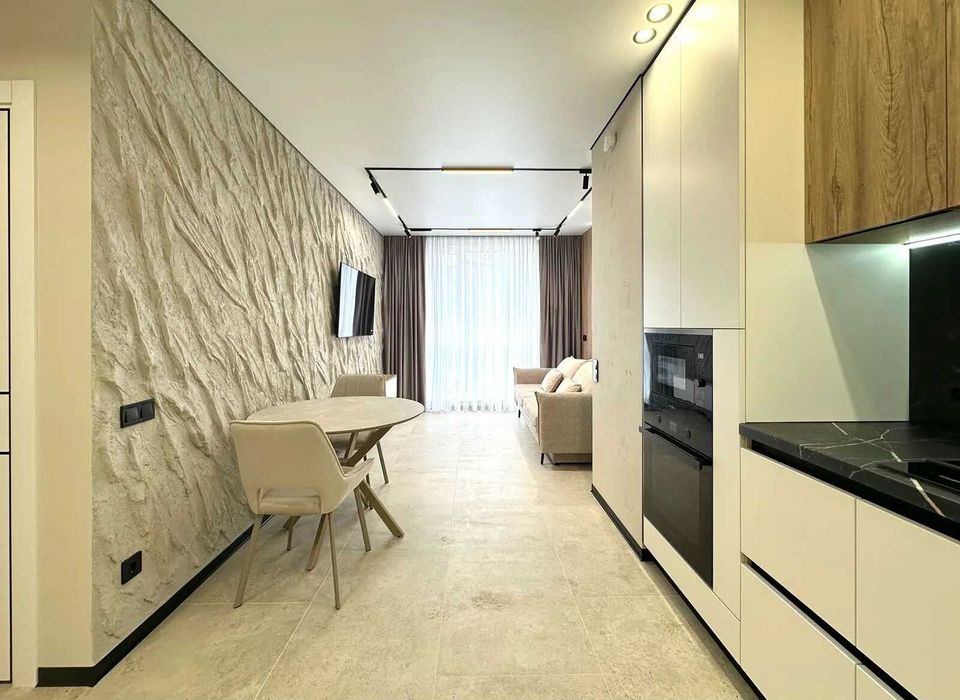 Продаж 1-кім квартира укомплектована Центр. ЖК Light Home