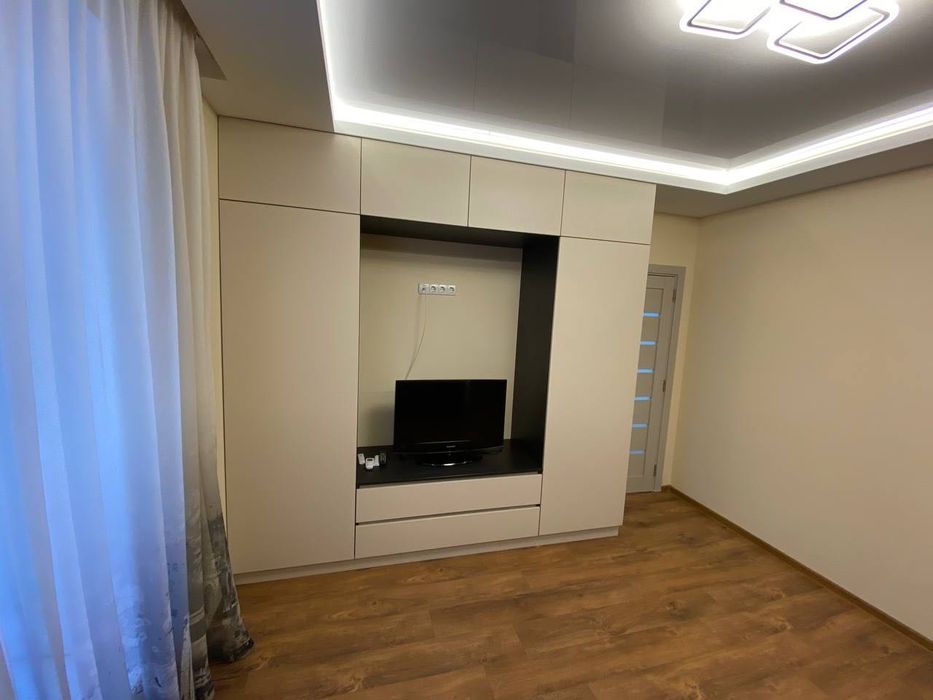 Здам 2-х кв,Святопетрівське,Б-р Л.Украінки 10-в