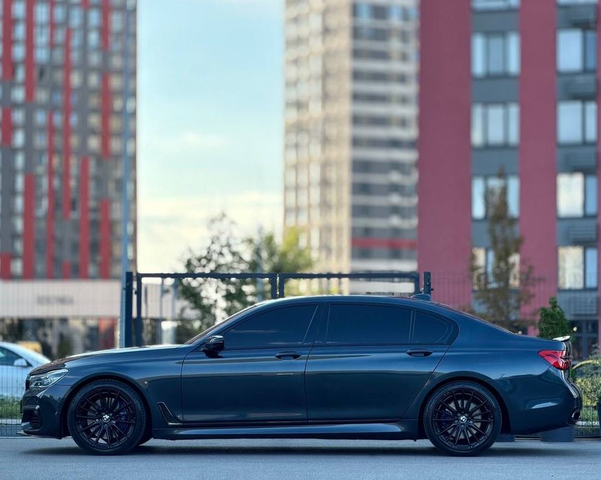 Продаж гарного BMW 740І