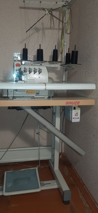 Оверлок пятинитка BRUCE 3216D-A04/435. Сервопривод.