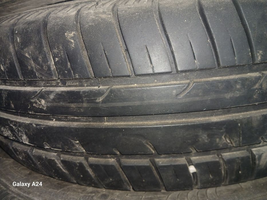 Резина фулда 175/65R14 літня хороша резина стояла на Шкода фабія