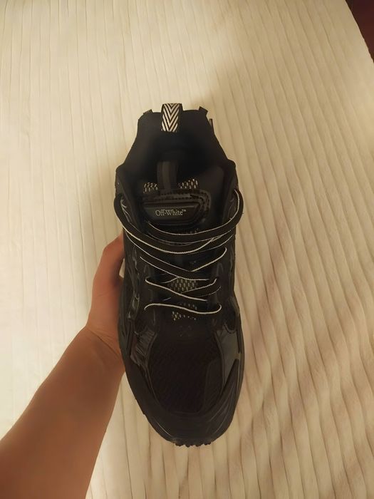 Sapatilhas Off-White "Be Right Back" Pretas Tamanho 40