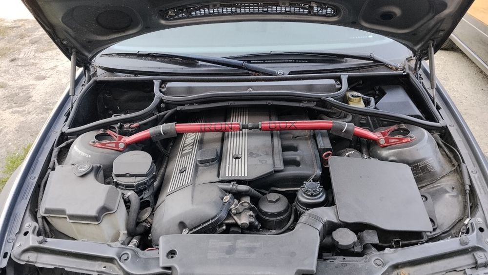 Продам БМВ Е46  2001г