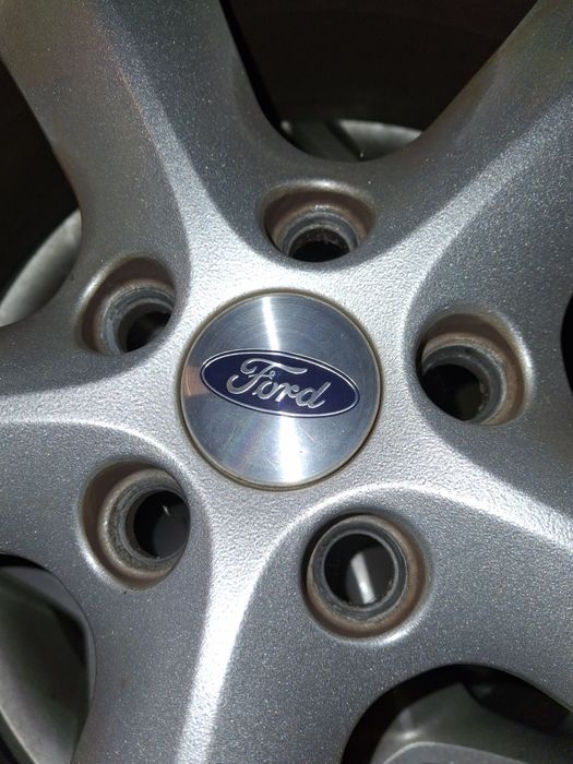 Komplet felg z oponami letnimi 19" oryginał Ford.