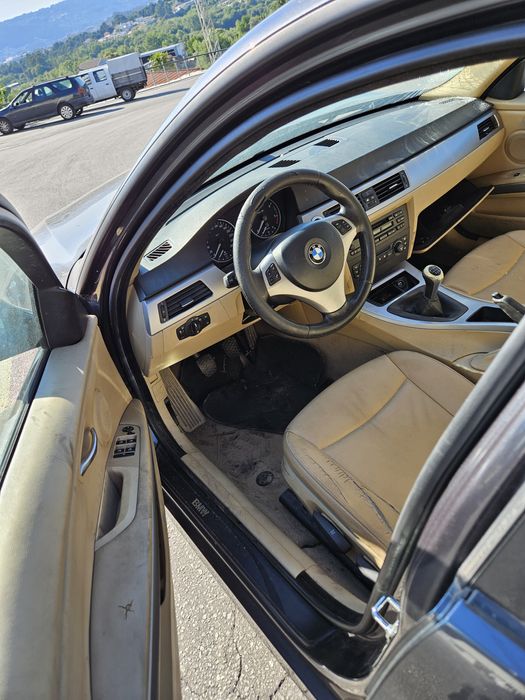 BMW E90 318D de 2007 para peças