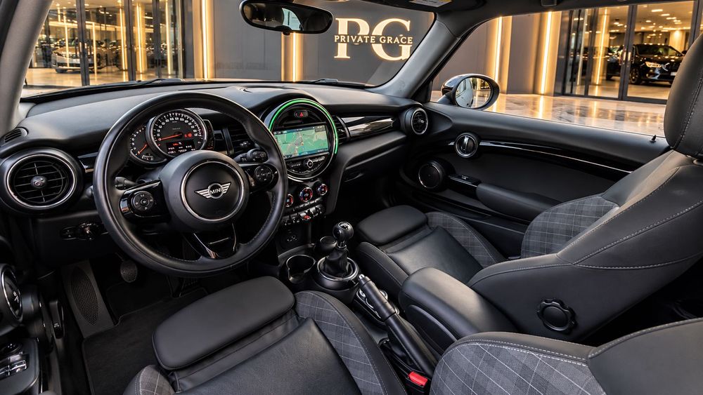 MINI Diesel All Black | 2017 | 155.000 Kms | GPS | Union Jack