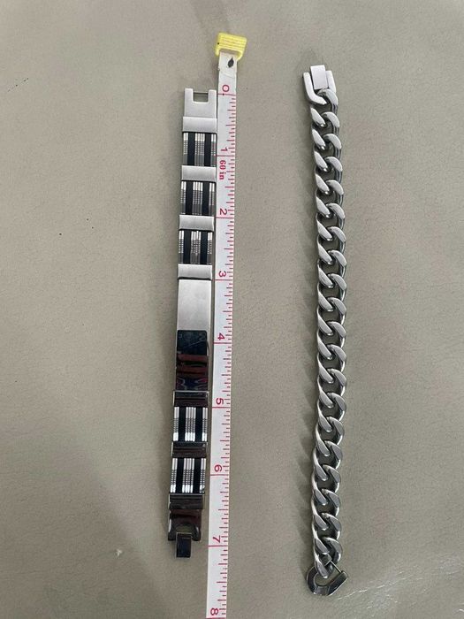 bijuterias anéis e pulseiras