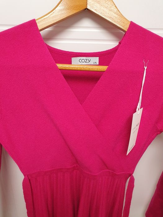 Nowa Sukienka dzianinową Renee fuksja rozmiar M/L