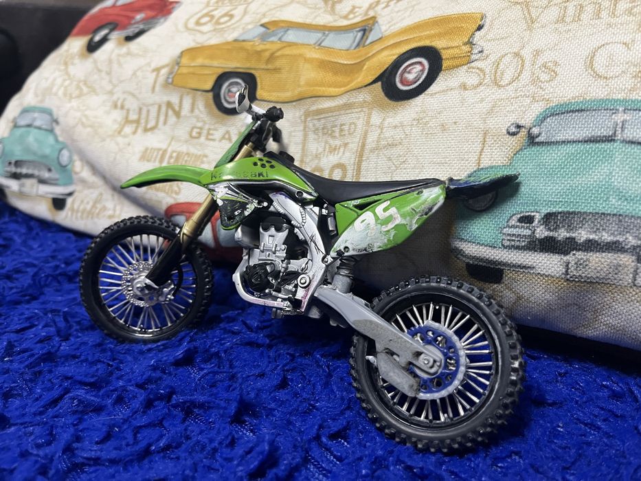 Kawasaki 450 f  honda