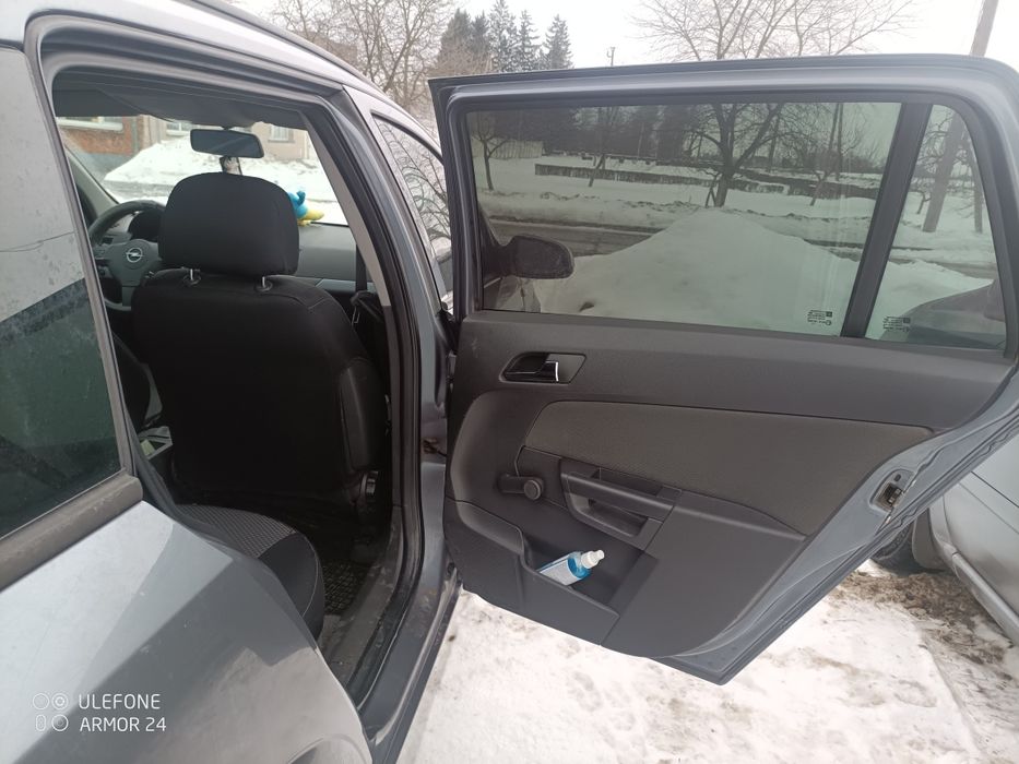 Продам автомобіль Опель Астра Н