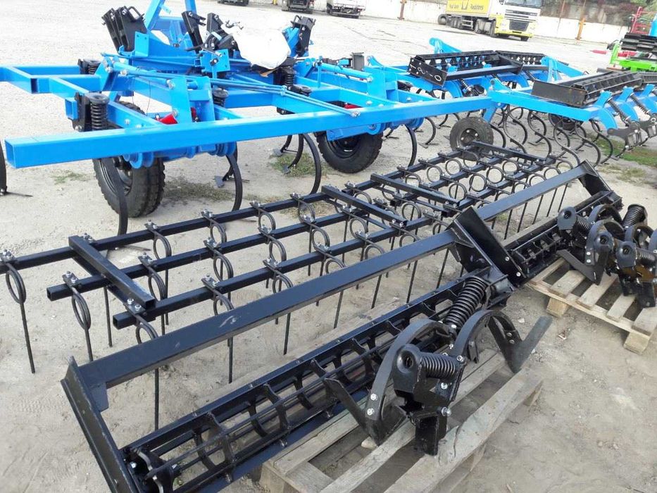 Причіпний культиватор КГШ-4 із пружинними боронами та катками