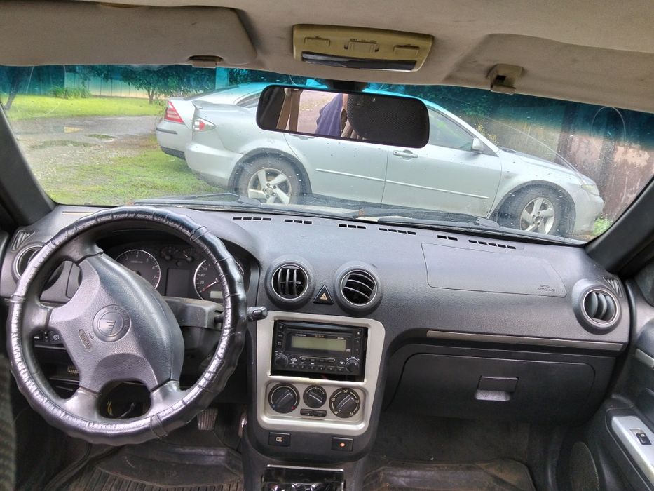 Продам поварену Geely CK