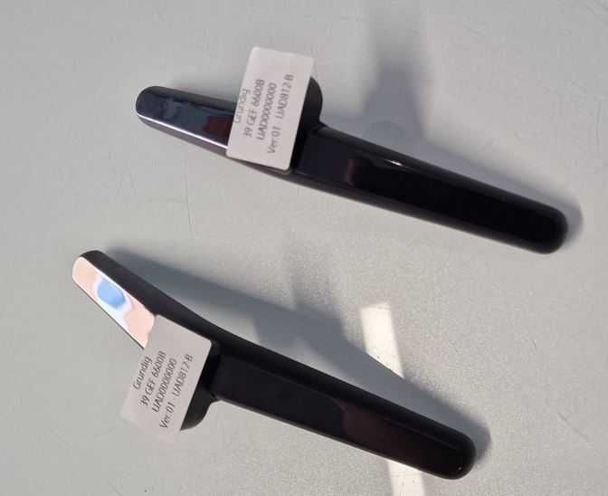 MAINBOARD Grundig 39 GEF 6600B com suportes tv