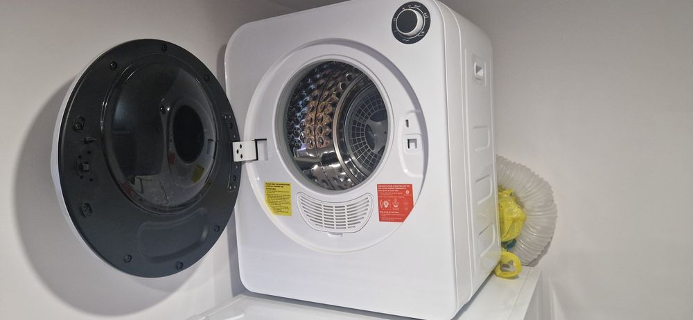 Kompaktowa suszarka do ubrań