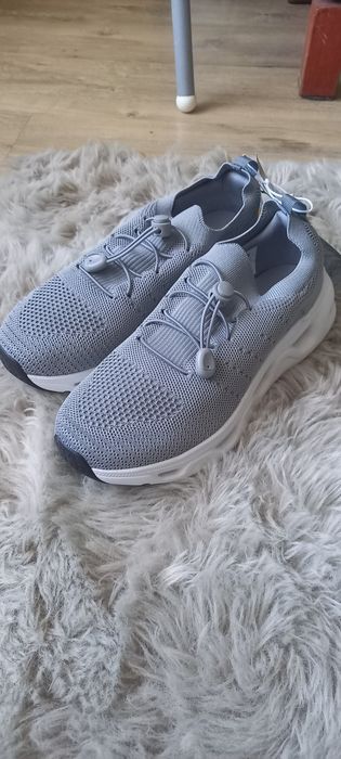 Buty sportowe damskie 39 Go Active