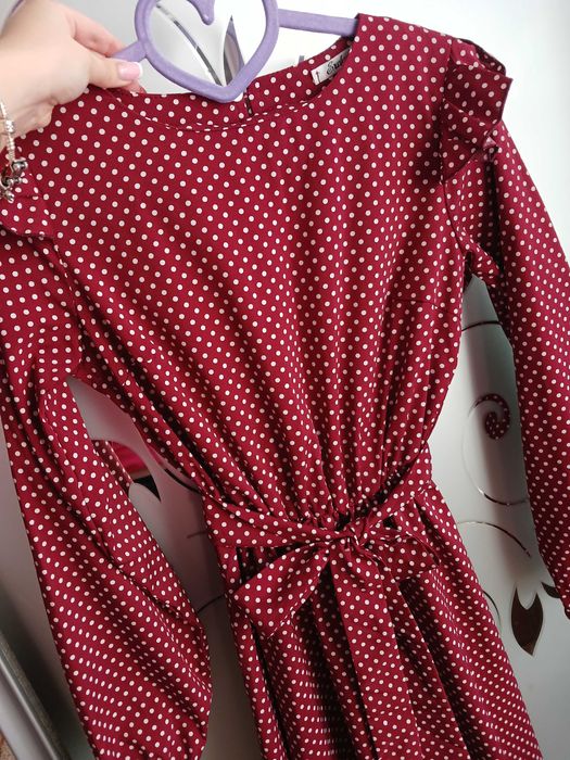 Сукня міді в горошок