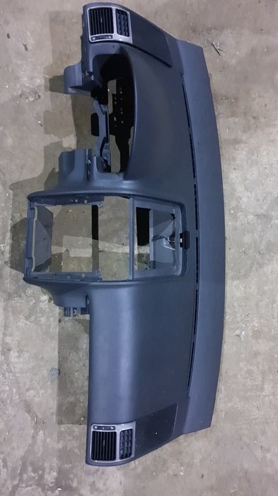 Deska kokpit pulpit konsola vw touran idealny stan orginał